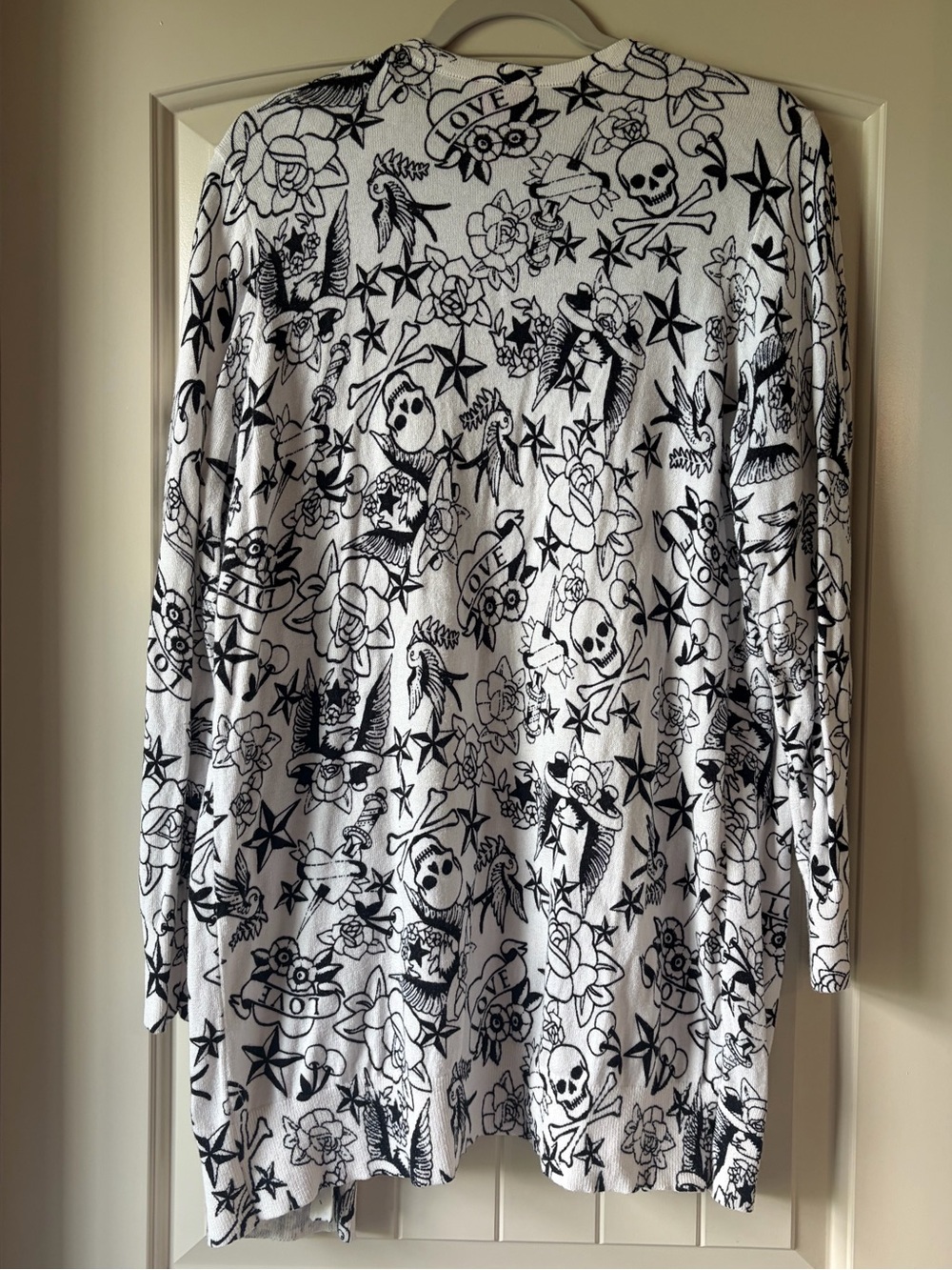 Torrid x Betsey Johnson Tattoo Flash Boyfriend Cardigan - Picture 4 of 4